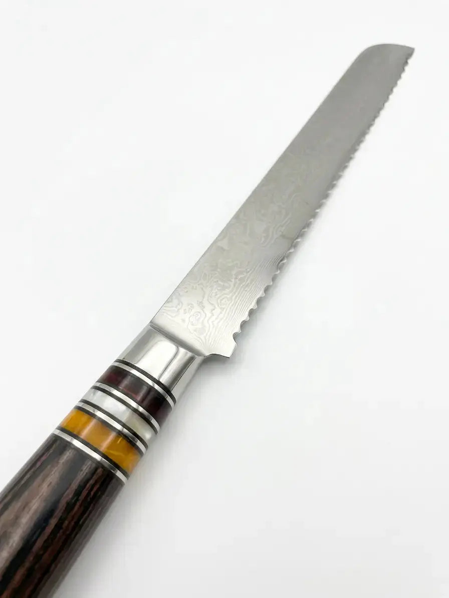 Couteau à pain dentelé lame damassée manche bois