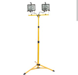 Twin-Head Work Light , Halogen, 500 W, 16000 Lumens, Steel Housing