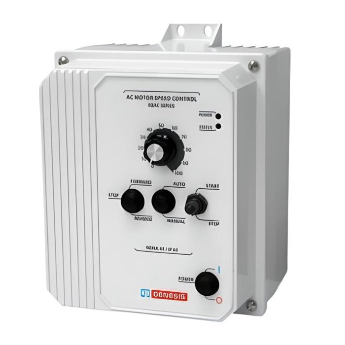 KBAC-27D | KB NEMA 4X AC Drive Blanc 2HP, 230 VCA (9521)