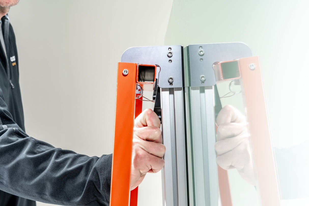 EZ Ledge™ Glass Lifter