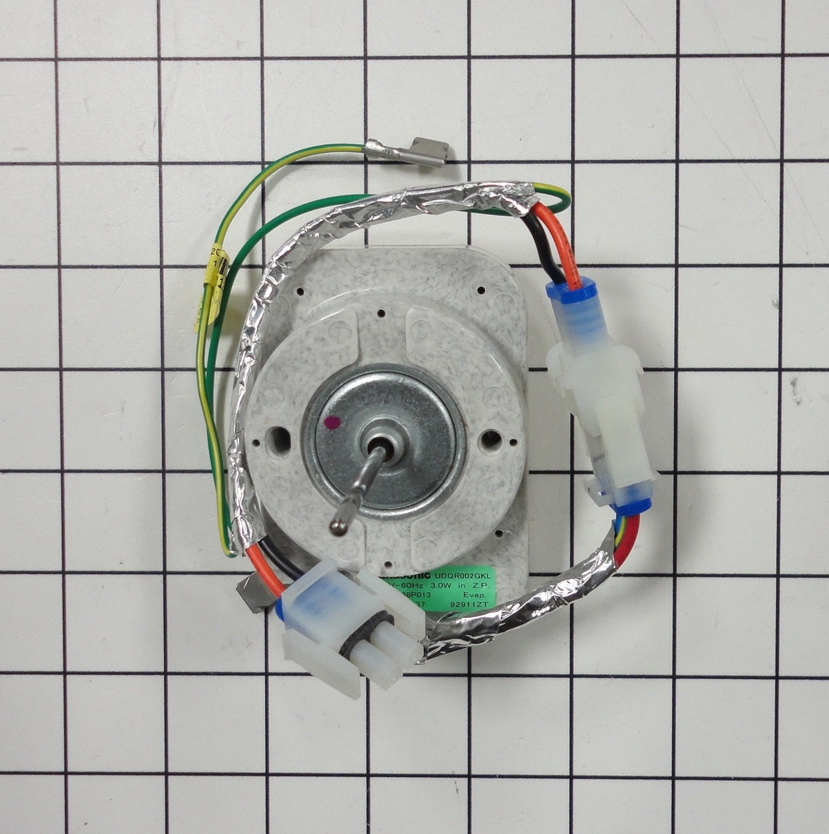 WR01F01592 GE Refrigerator Motor & Jumper Assembly
