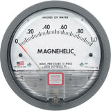 Manomètre différentiel Magnehelic® série 2000, 4-3/4" , 0 - 0.5 kPa, montage panneau, analogique à bain d'huile