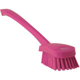 Brosse à long manche, soies rigides, 41,4 cm de long, rose